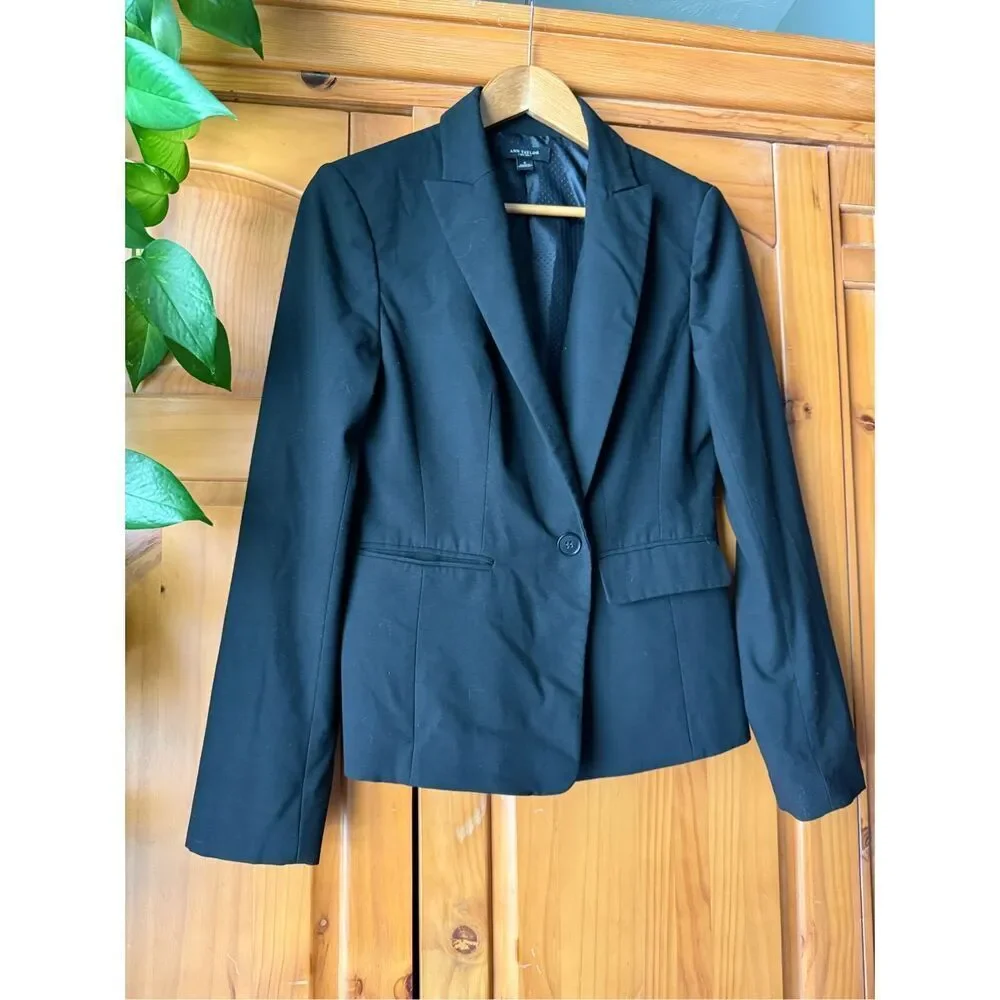 Ann Taylor one button Classic blazer in stretch Cotton Shorts ZS 6